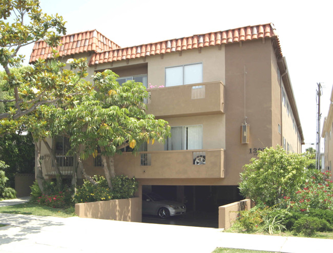 1307 9th St in Santa Monica, CA - Building Photo - Building Photo