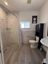 718 SE 12th Ter in Homestead, FL - Building Photo - Building Photo