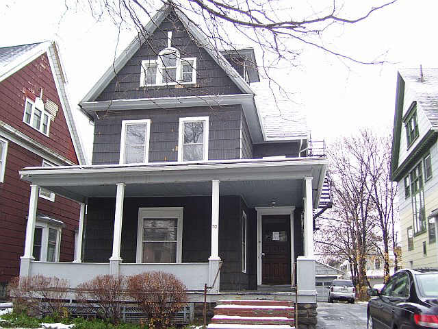 70 Oxford St in Rochester, NY - Building Photo