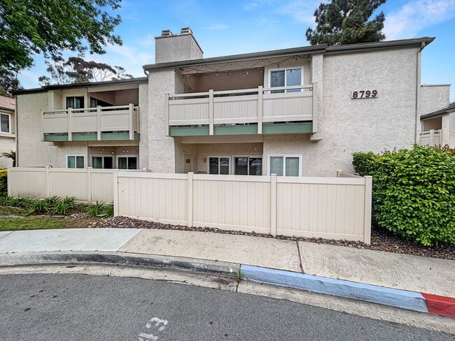 8799 Gilman Dr in San Diego, CA - Building Photo - Building Photo