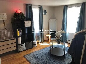 300 Faneuil St, Unit 2 in Boston, MA - Building Photo - Building Photo