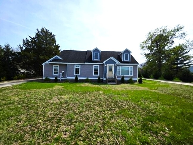 property at 25711 Delmar Rd