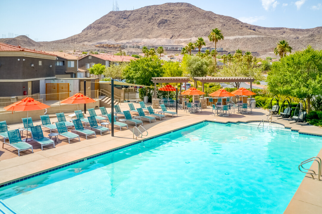 Townhomes at Horizon Ridge in Henderson, NV - Building Photo