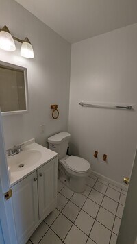 2821 N Calvert St - 6