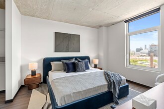 140 N Ashland Ave in Chicago, IL - Foto de edificio - Building Photo