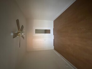 1263 W Pratt in Chicago, IL - Building Photo - Building Photo