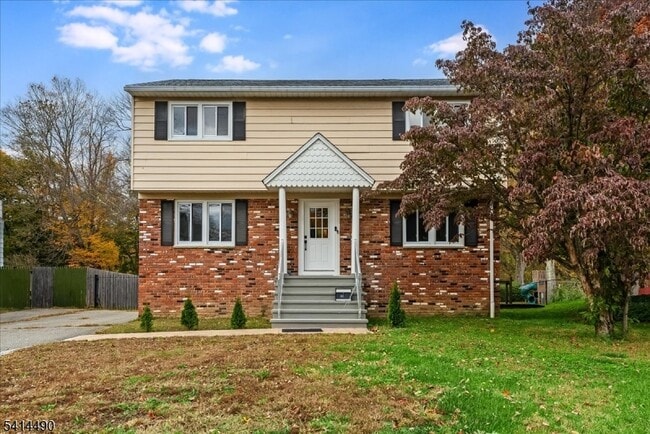 property at 60 Kenvil Ave