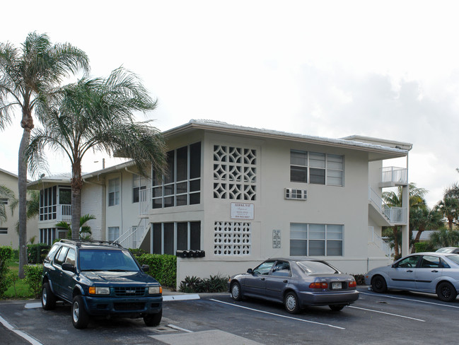 3228 NE 11th St in Pompano Beach, FL - Building Photo - Building Photo