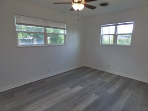 3627 Bowling Ln in Orange, TX - Building Photo - Building Photo