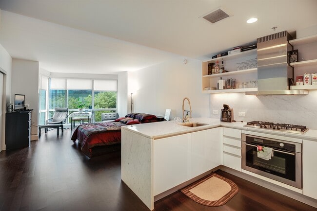 property at 77 Hudson St