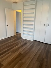 2411 Somerset Dr in New Orleans, LA - Foto de edificio - Building Photo