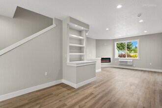 4243 Verda Ln NE in Keizer, OR - Building Photo - Building Photo