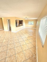 16 SE 16th Pl in Cape Coral, FL - Building Photo