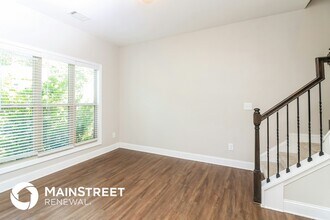 632 Overlook Gln Dr in Lawrenceville, GA - Building Photo - Building Photo