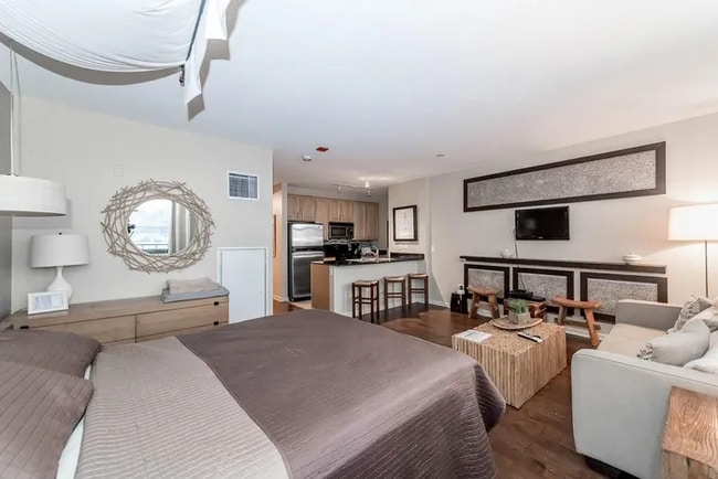 property at 360 N Desplaines St