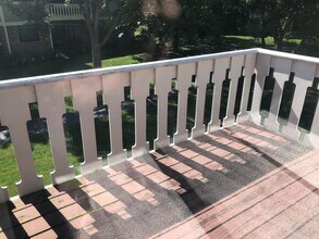 552 Greystone Ln in Wheeling, IL - Building Photo - Building Photo