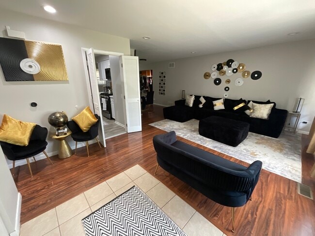 21840 Olivia Ave in Sauk Village, IL - Building Photo - Building Photo