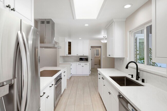 810 Monte Rosa Dr in Menlo Park, CA - Building Photo - Building Photo
