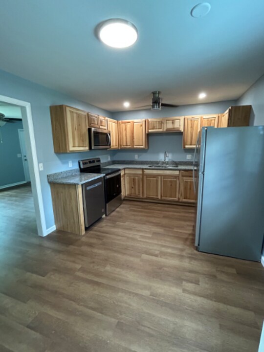 138 Lester Ave in Carthage, TN - Building Photo