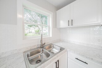 6307 Westover St in Houston, TX - Building Photo - Building Photo