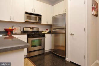 1300 N St NW-Unit -#518 in Washington, DC - Building Photo - Building Photo