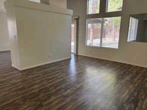 6239 Avenue J-4 in Lancaster, CA - Building Photo - Building Photo