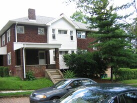 2201 Pittock St, Unit Appartment in Pittsburgh, PA - Building Photo