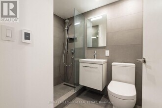 800 Richmond St W in Toronto, ON - Building Photo - Building Photo