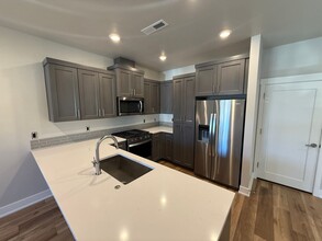 3015 NE Red Jasper Pl in Bend, OR - Building Photo - Building Photo