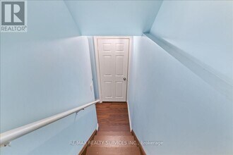 524 Attenborough Terrace in Milton, ON - Building Photo - Building Photo