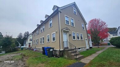 1 Woodland St in Northbridge, MA - Building Photo - Building Photo