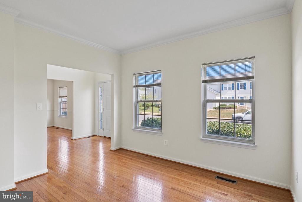 20935 Freedom Run Dr in Lexington Park, MD - Building Photo