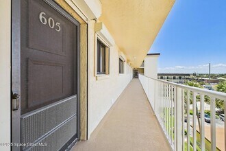 55 N 4th St, Unit 605 in Cocoa Beach, FL - Building Photo - Building Photo