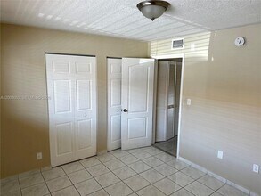 7011 W 29th Ave in Hialeah, FL - Building Photo - Building Photo