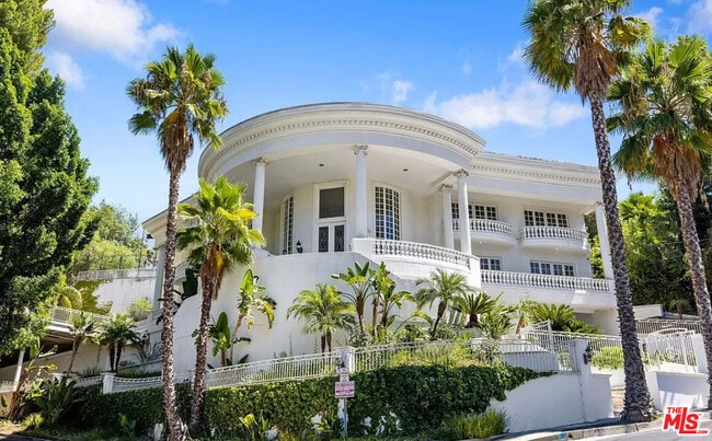 4434 Grimes Pl in Los Angeles, CA - Building Photo - Building Photo