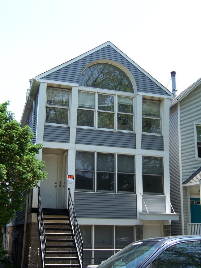 2529 N Marshfield Ave, Unit 2