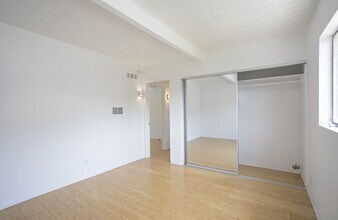 249 S Ave 55 in Los Angeles, CA - Building Photo - Building Photo