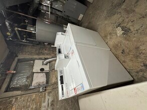 2052 N Dayton St in Chicago, IL - Building Photo - Building Photo