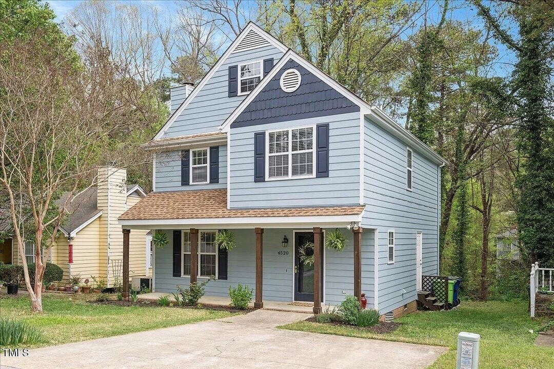 4520 Timberhurst Dr in Raleigh, NC - Building Photo