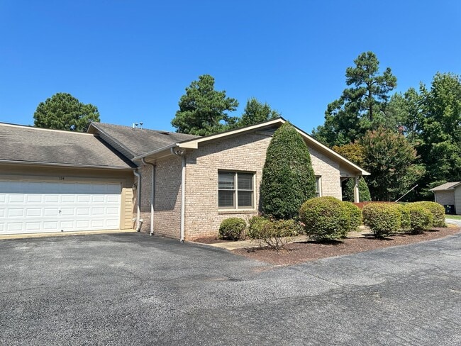 property at 114 Glenwood Cir