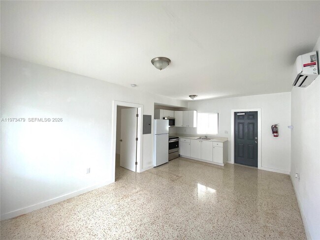 165 NE 56th St in Miami, FL - Building Photo - Building Photo