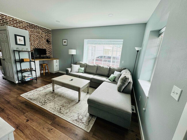 property at 1139 N Gould St