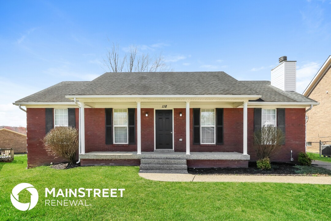 118 Holly Hills Dr in Louisville, KY - Building Photo