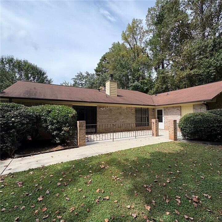 1226 Shannon Way SW in Marietta, GA - Building Photo