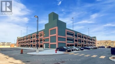 2545 Simcoe St N in Oshawa, ON - Building Photo - Building Photo