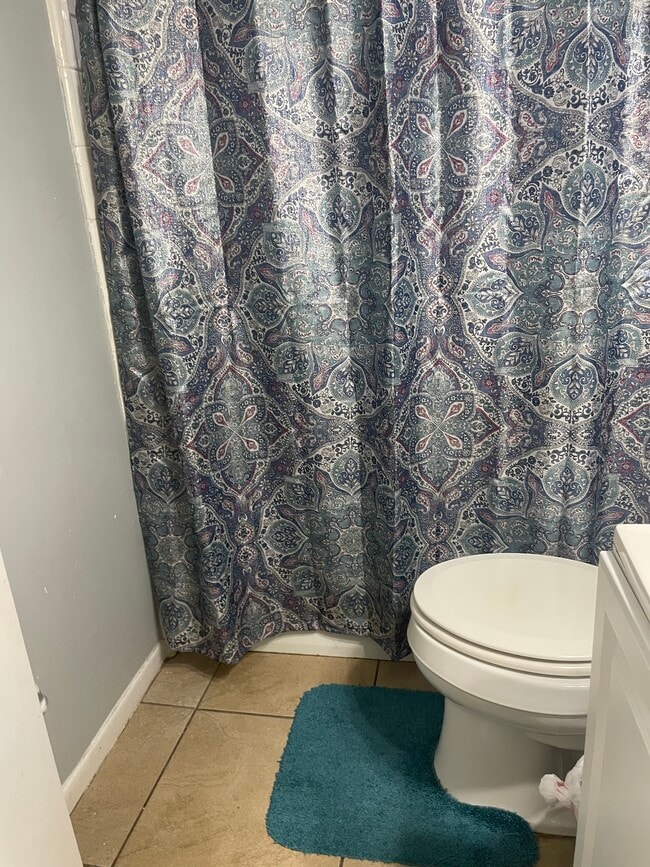 213 10th St NW, Unit 213-A in Moore Haven, FL - Foto de edificio - Building Photo