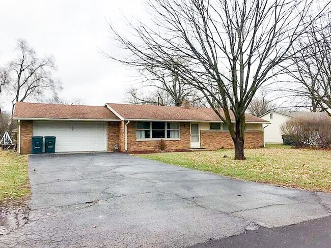1000 W Cowing Dr