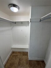 5199 NW 7th St in Miami, FL - Building Photo - Building Photo