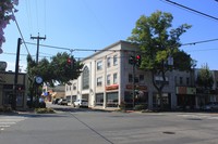 288-290 Main St in Huntington, NY - Foto de edificio - Building Photo