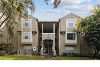 1745 Palm Cove Blvd, Unit verano in Delray Beach, FL - Foto de edificio - Building Photo
